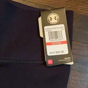 Under armour leggings.